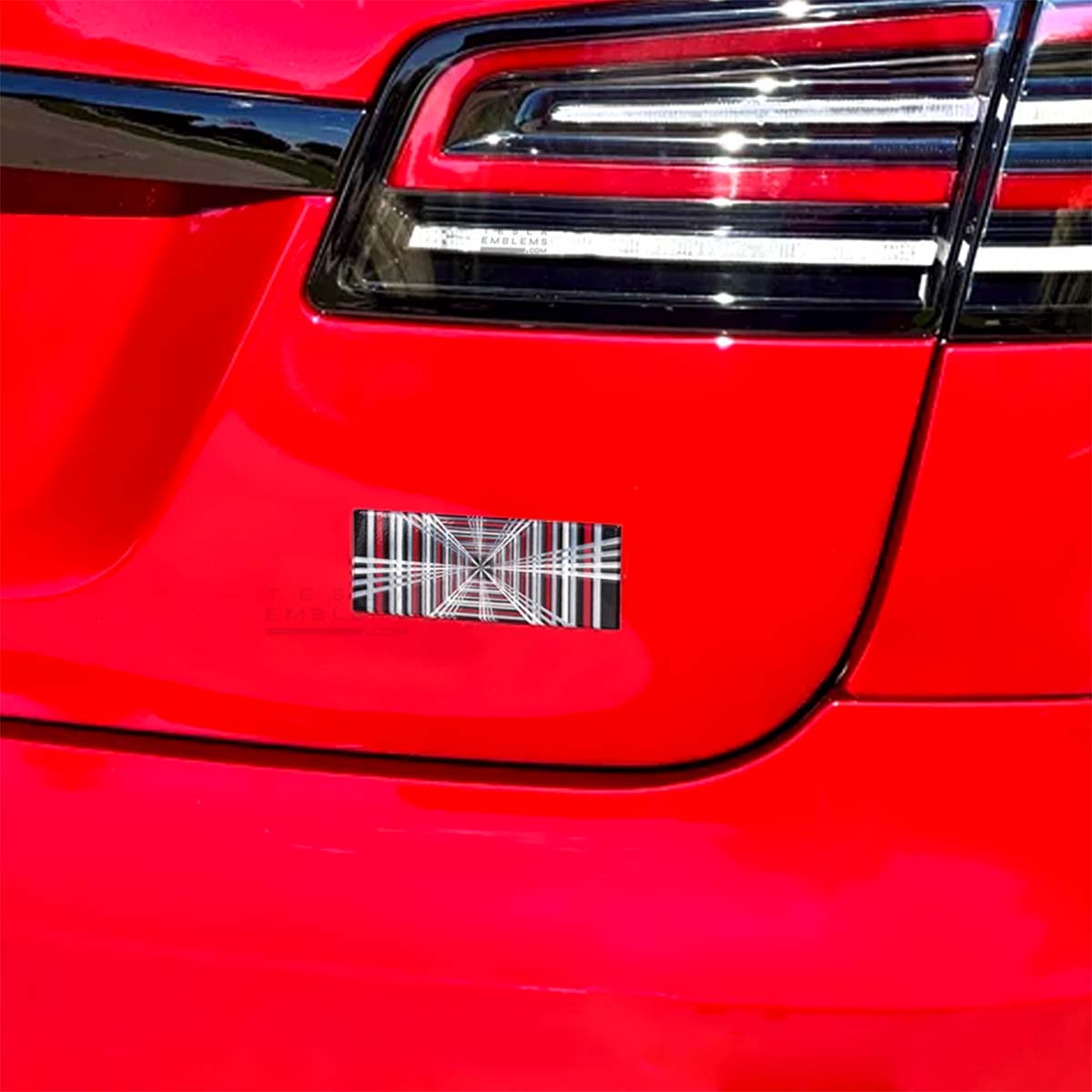 Plaid Performance Badge - Metal Emblem Tesla Model 3/Y/S/X Cybertruck - Tesla Emblems