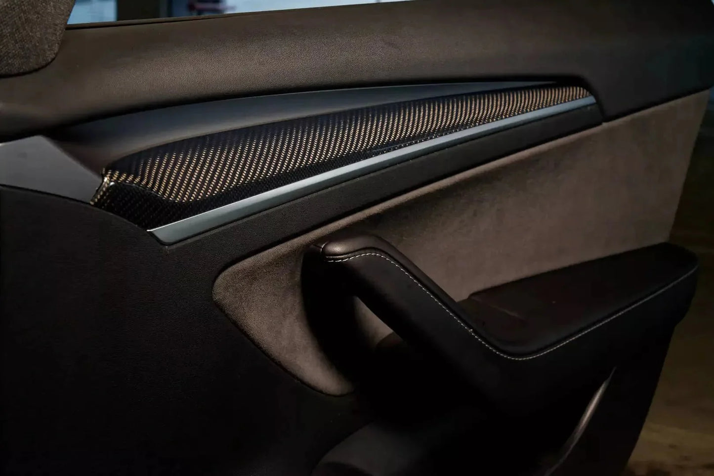 2021-2023 Tesla Model 3/Y - Glossy Carbon Fiber Door Trim Replacement