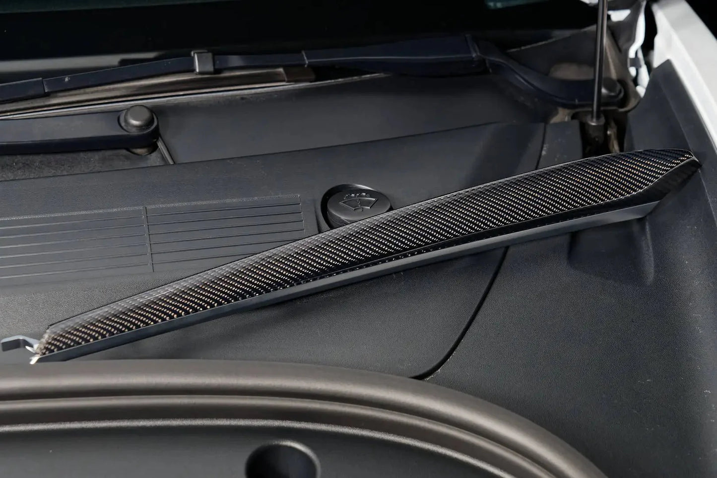 2021-2023 Tesla Model 3/Y - Glossy Carbon Fiber Door Trim Replacement